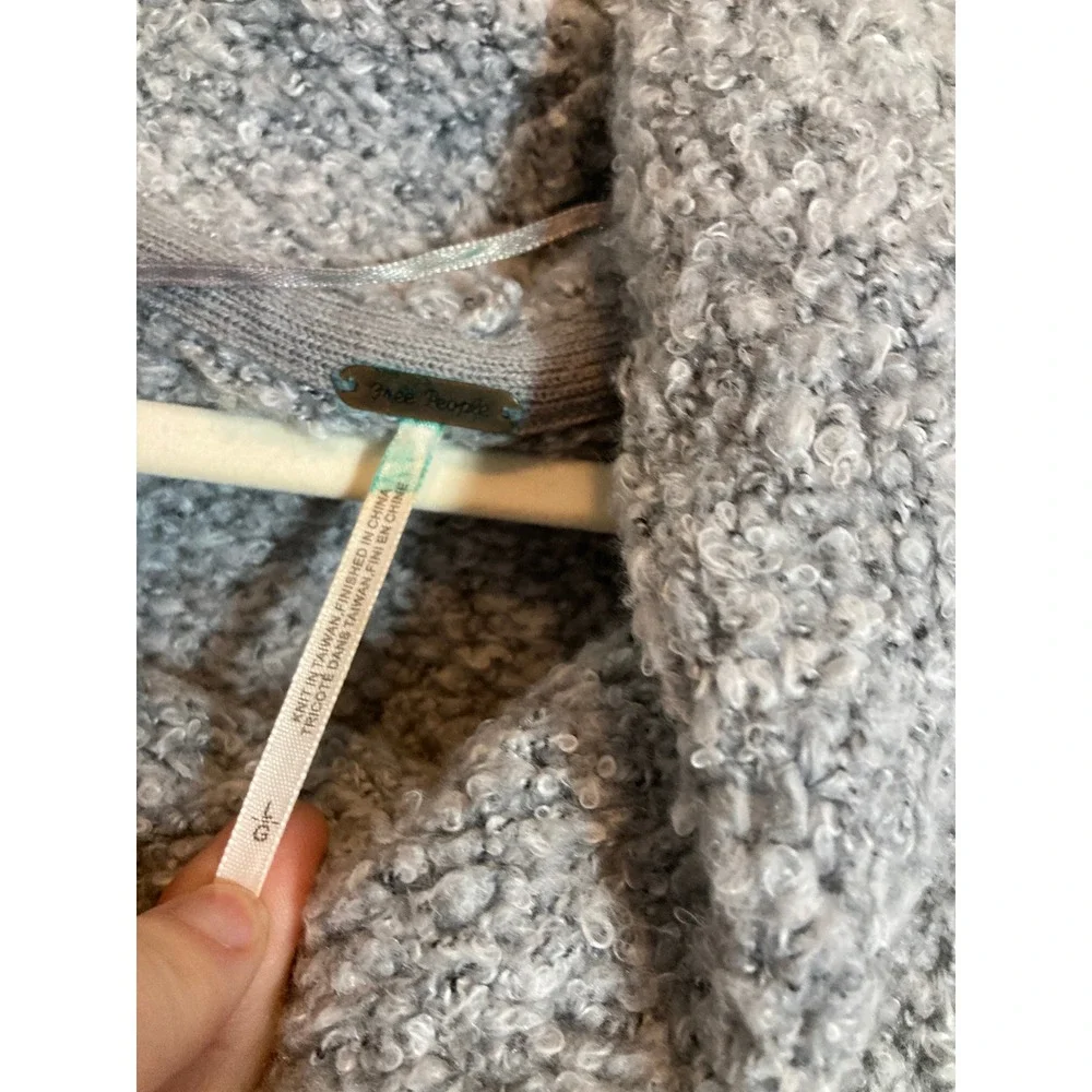 Free People BFF Cowl Neck Sweater Oversized Boxy Large Light Gray Soft Knit - Picture 15 of 15